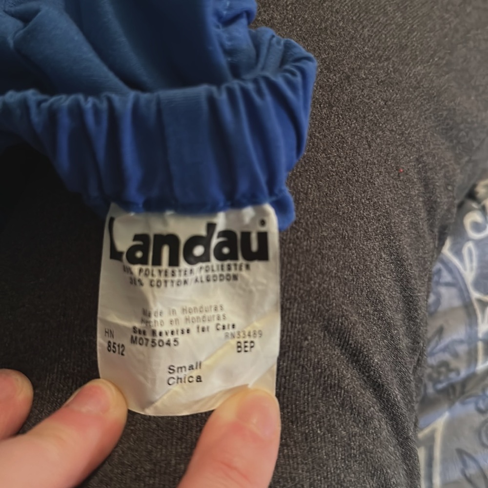 Scrub set - Picture 6 of 7